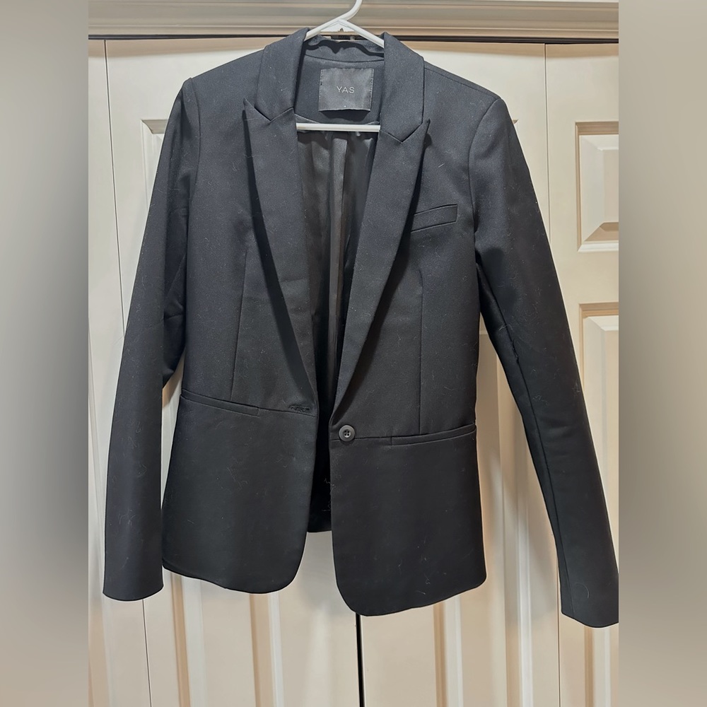 ASOS YAS brand fitted blazer size Medium